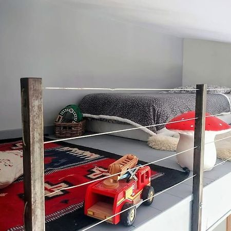 La Maison De Ninia 디뉴레뱅 외부 사진