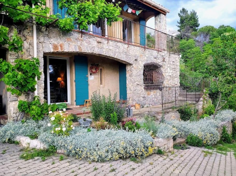 La Maison De Ninia 디뉴레뱅 외부 사진
