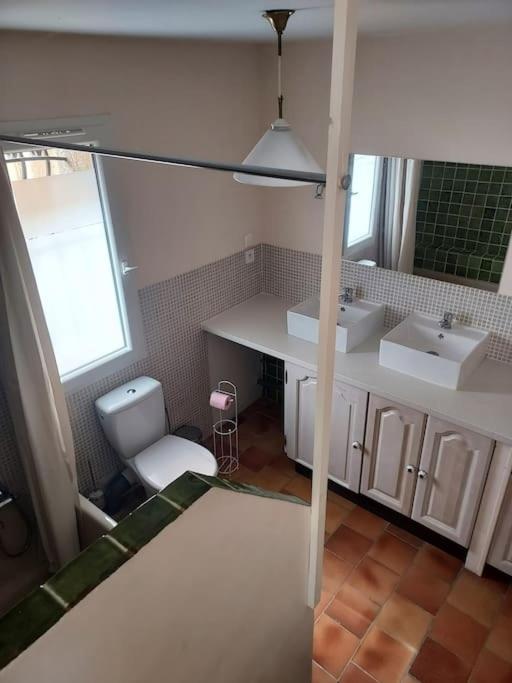 La Maison De Ninia 디뉴레뱅 외부 사진