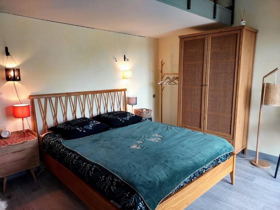 La Maison De Ninia 디뉴레뱅 외부 사진